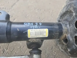 Амортизатор подвески Тойота Рав4 50 передний правый (48510-0R021) на складе крупным планом