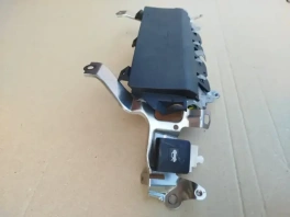 Подушка безопасности в колени Lexus GS 4 7390030060 в анфас