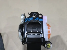 Ремень безопасности Nissan Qashqai J11 2013-2021 передний правый OEM 86852BB70A крупный план механизма