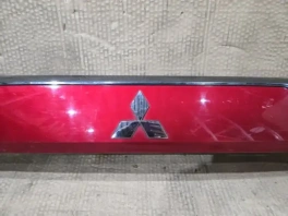Накладка крышки багажника mitsubishi outlander 3 gf 2012-2022  