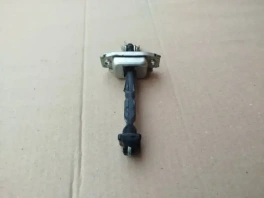 Ограничитель двери mitsubishi outlander 3 gf 2012-2022 перед. лев.