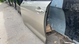 Передняя левая дверь Toyota Corolla E210 2018- 67910-02A80 — общий вид с торца лакокрасочного покрытия
