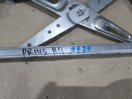 Стеклоподъемный механизм Toyota Prius 4 XW50 правый передний OEM 85750-47010 общий вид