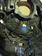 Задняя правая дверная карта Hyundai Santa Fe 4 (OEM 83481-S1000) общий вид
