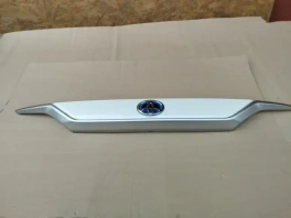 Накладка двери багажника toyota rav4 50 xa50 2018- задн. 