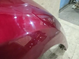 Крыло Mazda 6 GJ переднее правое OEM GA5R-52-110B — деталь на осмотре перед отправкой