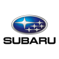 Логотип автомобильного бренда Subaru на фоне оппозитного двигателя