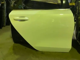 Задняя правая дверь Kia Proceed CD 2018- (OEM 77004-J7700) на складе авторазбора