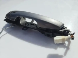 оригинальная передняя правая ручка mitsubishi eclipse cross gk 2020- oem 5716a640