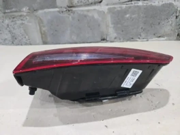 Фонарь в крышку багажника hyundai tucson tl 2018-2021  лев.