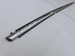 Общий вид бархотки задней левой двери Toyota Corolla E210 NRE210 2018 OEM 6816352060 в наличии