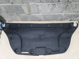 Обшивка двери багажника Toyota Camry 70 XV70 64703-0E040 наружная сторона