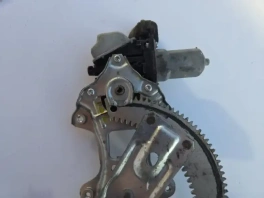 Стеклоподъемник задний левый Infiniti Q50 V37 OEM 82721-4GA0B