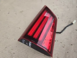 Левый фонарь багажника на Outlander 3 OEM 8331A179