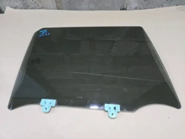 Заднее стекло двери правый Nissan Juke F15 2010-2019 с авторазбора 917800472 общий вид