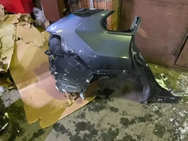 Задняя правая четверть Toyota RAV4 50 XA50 2018- с артикулом 35450-709 крупным планом
