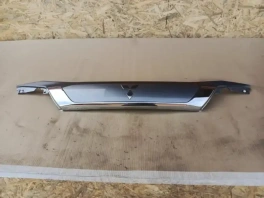 Накладка багажника задняя Mitsubishi Outlander 3 GF OEM 5817A265HB общий вид детали