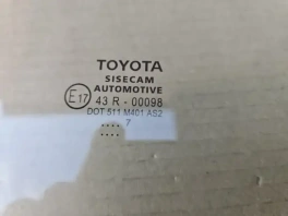 Стекло передней правой двери Toyota C-HR 2020 года 68101-F4010 общий вид с артикулом