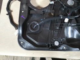Правая оригинальная дверная карта Хендай Санта Фе 4 TM 2018-2024 OEM 85821-S1500 для кроссовера
