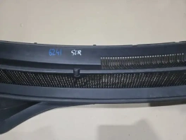 Жабо Kia Sorento Prime UM 2014-2020 OEM 868163X000 снятое с автомобиля детальное фото