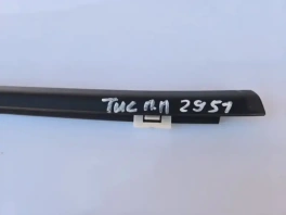 Бархотка двери Hyundai Tucson TL 82220-D3001 правая вид спереди