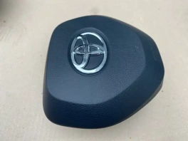 Подушка безопасности в руль toyota corolla e210  2018-  