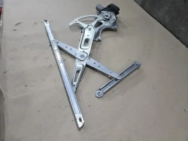 Стеклоподъемный механизм Toyota Prius 4 XW50 правый передний OEM 85750-47010 общий вид