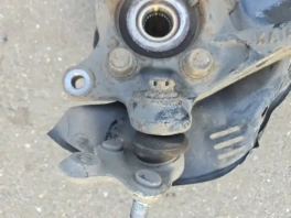 Кулак поворотный Toyota Corolla E210 2018- передний правый OEM, главный общий вид