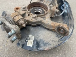 Поворотный кулак Киа Спортейдж Кью Эл правый передний OEM 51770D3000 общий вид