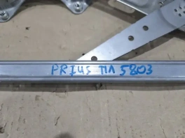 Стеклоподъемник левый передний Toyota Prius 4 XW50 2015-2023 85710-47050 очищенный и готовый к отправке