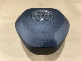 Подушка безопасности в руль Toyota Corolla Cross 2020 OEM 73950-0R010 общий вид спереди