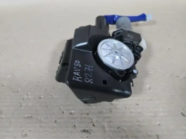 Замок багажника Toyota RAV4 50 XA50 2018- 69050-42040 общий вид