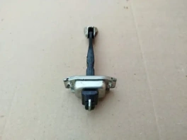 Ограничитель двери mitsubishi outlander 3 gf 2012-2022 перед. лев.