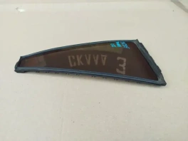 Форточка задней правой двери Тойота RAV4 50 (XA50) 2018- OEM 68123-42200 общий вид