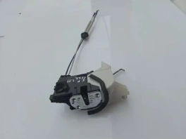Задний правый замок двери Хендай Санта Фе 4 TM (81420-S1000) на руке мастера