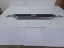 Накладка двери багажника toyota rav4 50 xa50 2018- задн. 