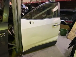 Дверь toyota rav4 50 xa50 2018- перед. лев.