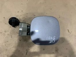 Оригинальный лючок бензобака Mitsubishi Outlander 3 GF OEM 6308A022 с петелькой и замком