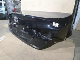 крышка багажника toyota camry 70 xv70 63929-33040 общий вид