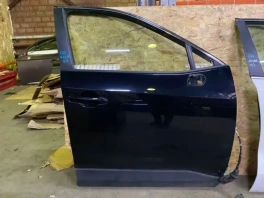 Передняя правая дверь Toyota RAV4 50 XA50 2018 2023 (OEM 67001 0R120) общий вид
