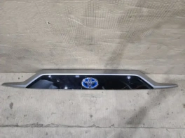 Накладка двери багажника toyota rav4 50 xv50 2018- задн. 