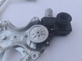 Оригинальный стеклоподъемный механизм Lexus RX 4 задний левый (2016) OEM 69802-78010 на складе