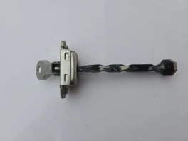 /upload/iblock/47a/1evvyrpq90d1wr6d0pchd6cb0c1wksig.webp ограничитель двери Toyota C-HR 2020- правый OEM 68630-F4020 общий вид