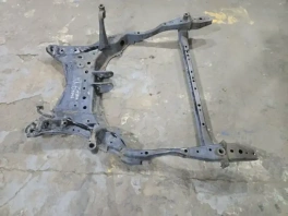 Оригинальный подрамник Mazda 3 BM B3Y0-34-010B с авторазбора