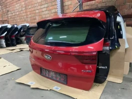 Крышка багажника Kia Sportage QL 2018-2021 OEM 73700-D9090 общий вид