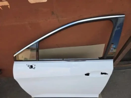 Передняя левая дверь Lexus RX 4 (OEM 67002-48160) спереди слева – снята с авторазбора