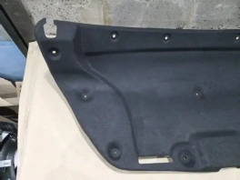 Обшивка двери багажника Toyota Camry 70 XV70 64703-0E040 наружная сторона