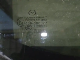 Задняя правая форточка двери Mazda 3 BM B31L-R3-311