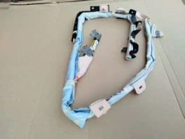 Шторка безопасности правая Lexus GS 4 2020- OEM 62170-30160 в отличном состоянии