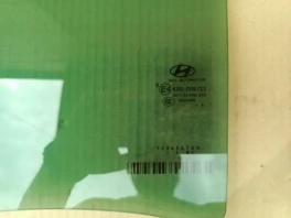 Стекло двери заднее левое Hyundai Tucson TL OEM 83410-D3010 общий вид